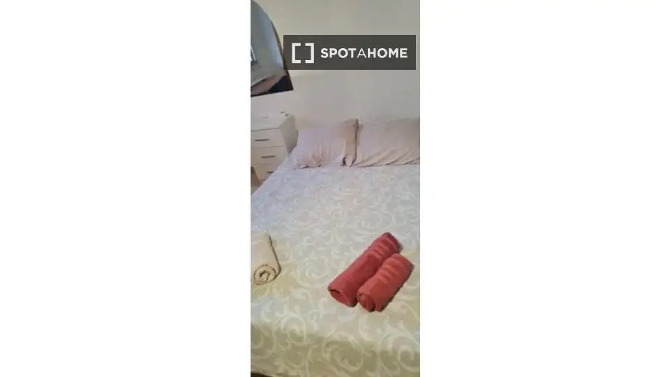 Bedroom of Flat for rent in Vigo   with Air Conditioner, Heating and Furnished