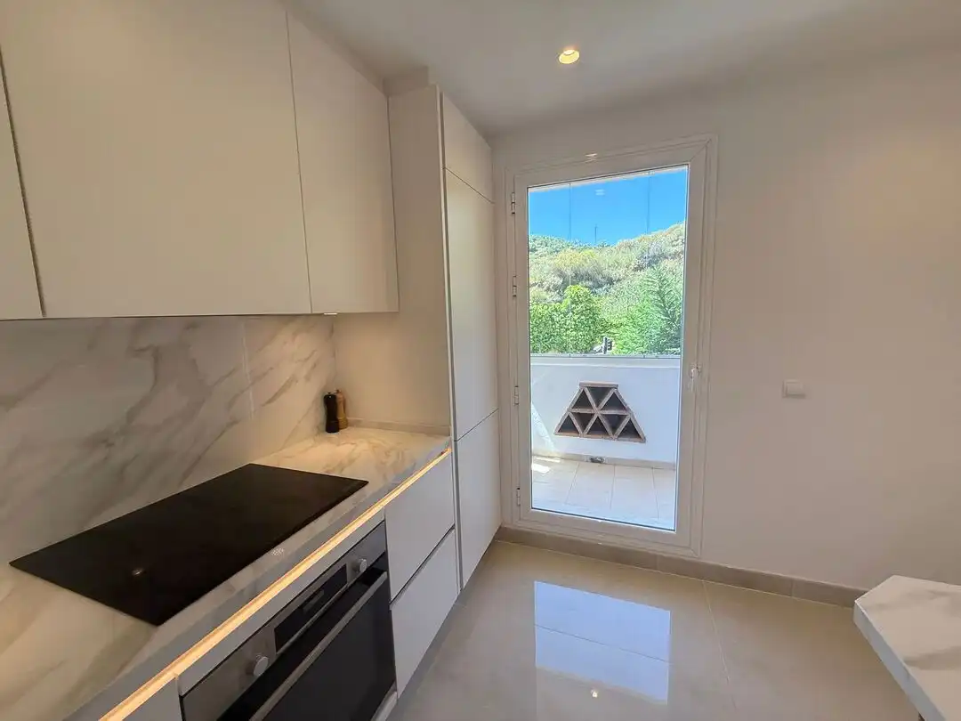 Flat with lift for sale in Elviria - Cabopino, imagen 16