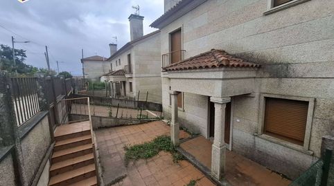 Foto 4 de Casa adosada en venda a Calle Do Electrico, 5, Moaña, Pontevedra