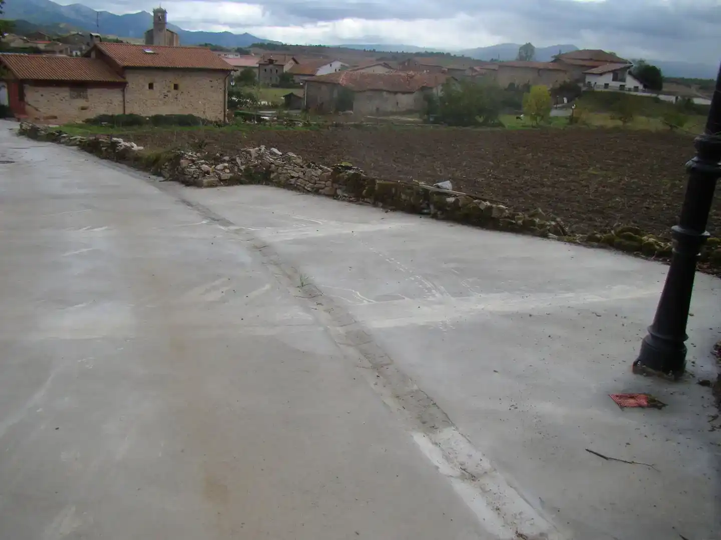 Parkplatz von Grundstücke zum Verkauf in San Millán / Donemiliaga