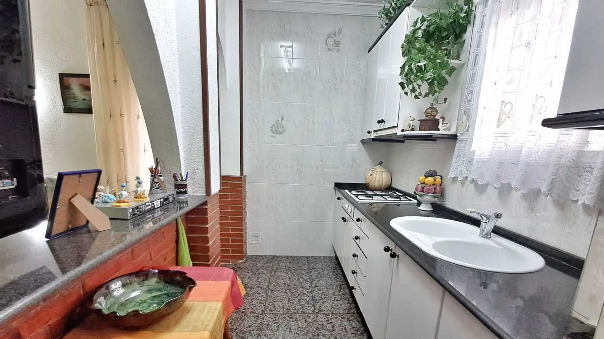 Casa amb piscina en venda a Castellet i la Gornal, imagen 7