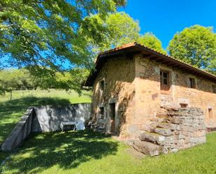 Außenansicht von Country house zum verkauf in Villacarriedo mit Möbliert