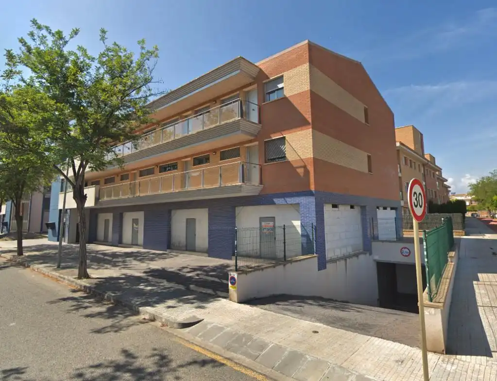 Parkplatz zum Verkauf in c/ castell de tona