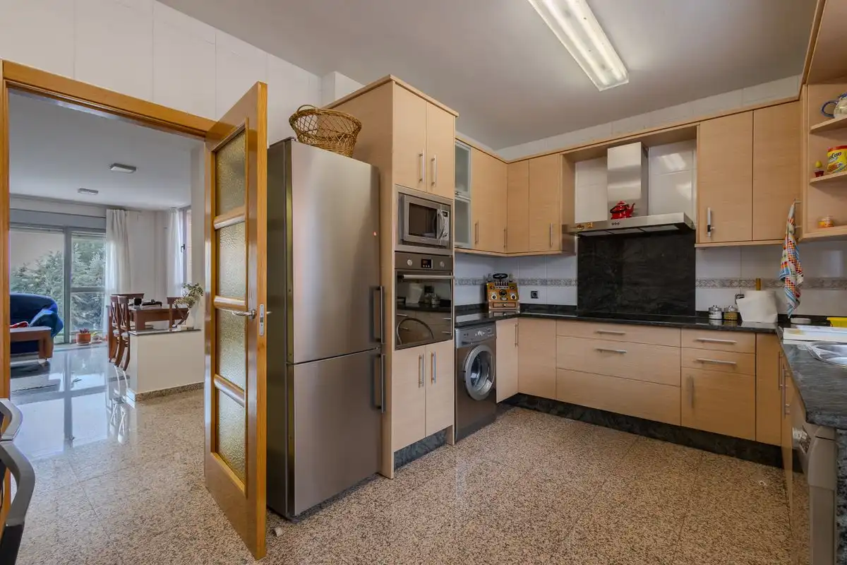 Chalet con terraza en venta en Calle Begonia, imagen 11