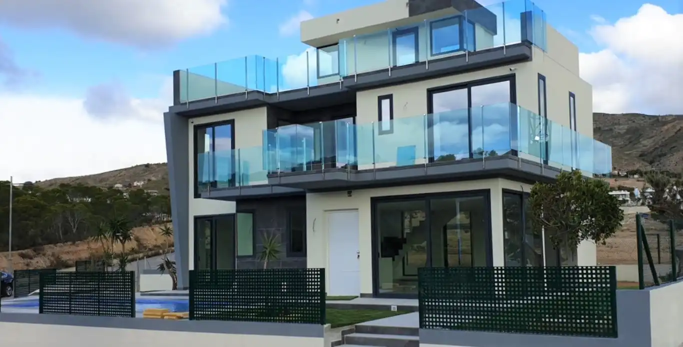 Chalet con piscina en venta en Finestrat Pueblo, imagen 2