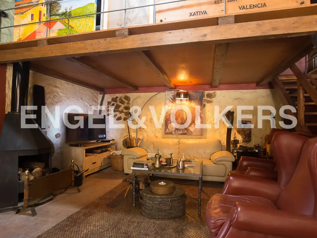 Sala de estar de Casa o chalet en venta en Enguera con Aire acondicionado, Calefacción y Jardín privado