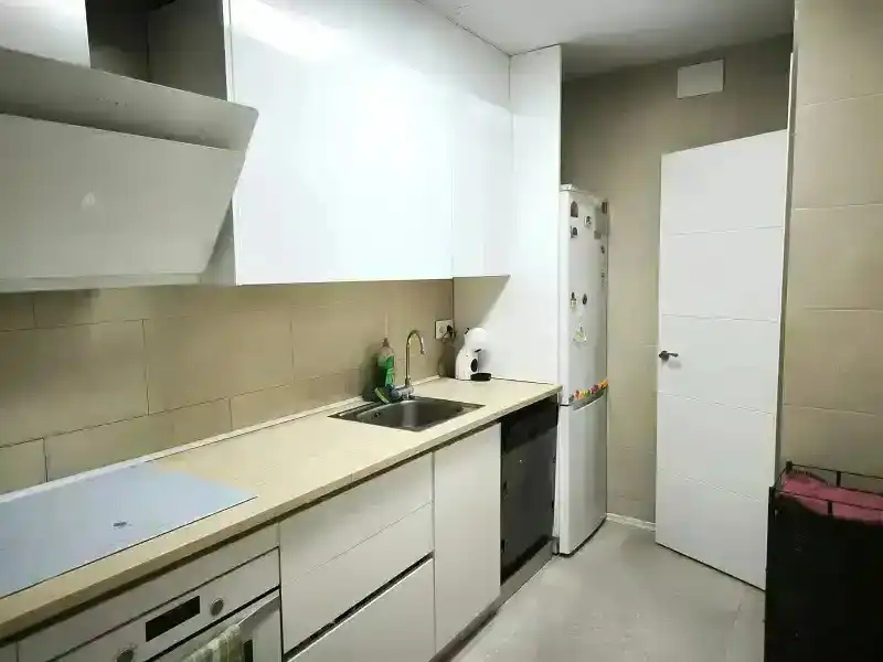 Cocina de Piso en venta en Vilanova del Camí con Calefacción, Parquet y Horno