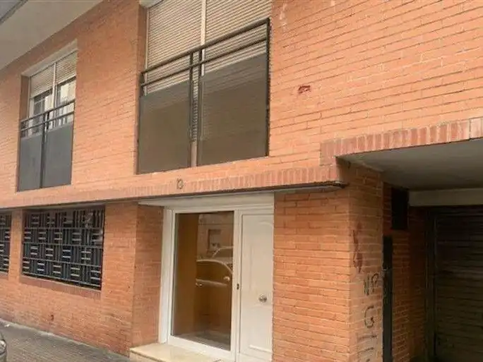 Flat with lift for sale in HISPANITAT,DE LA 13, imagen 2