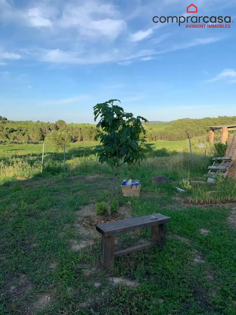 Terreno residencial en venta en Sant Llorenç d'Hortons, imagen 2