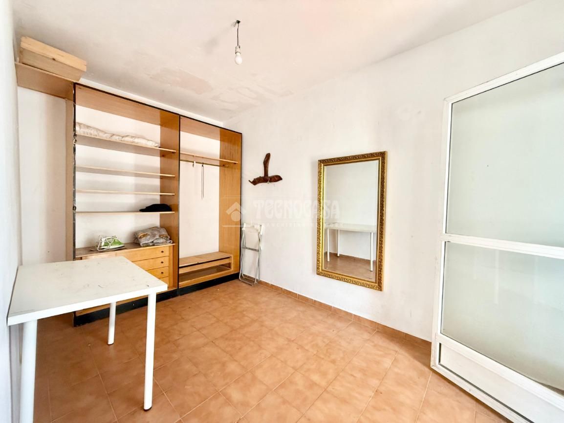 Dormitori de Casa o xalet en venda en  Almería Capital