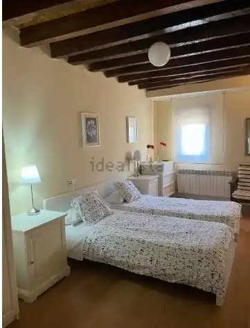 Dormitori de Edifici en venda en Peñaranda de Duero