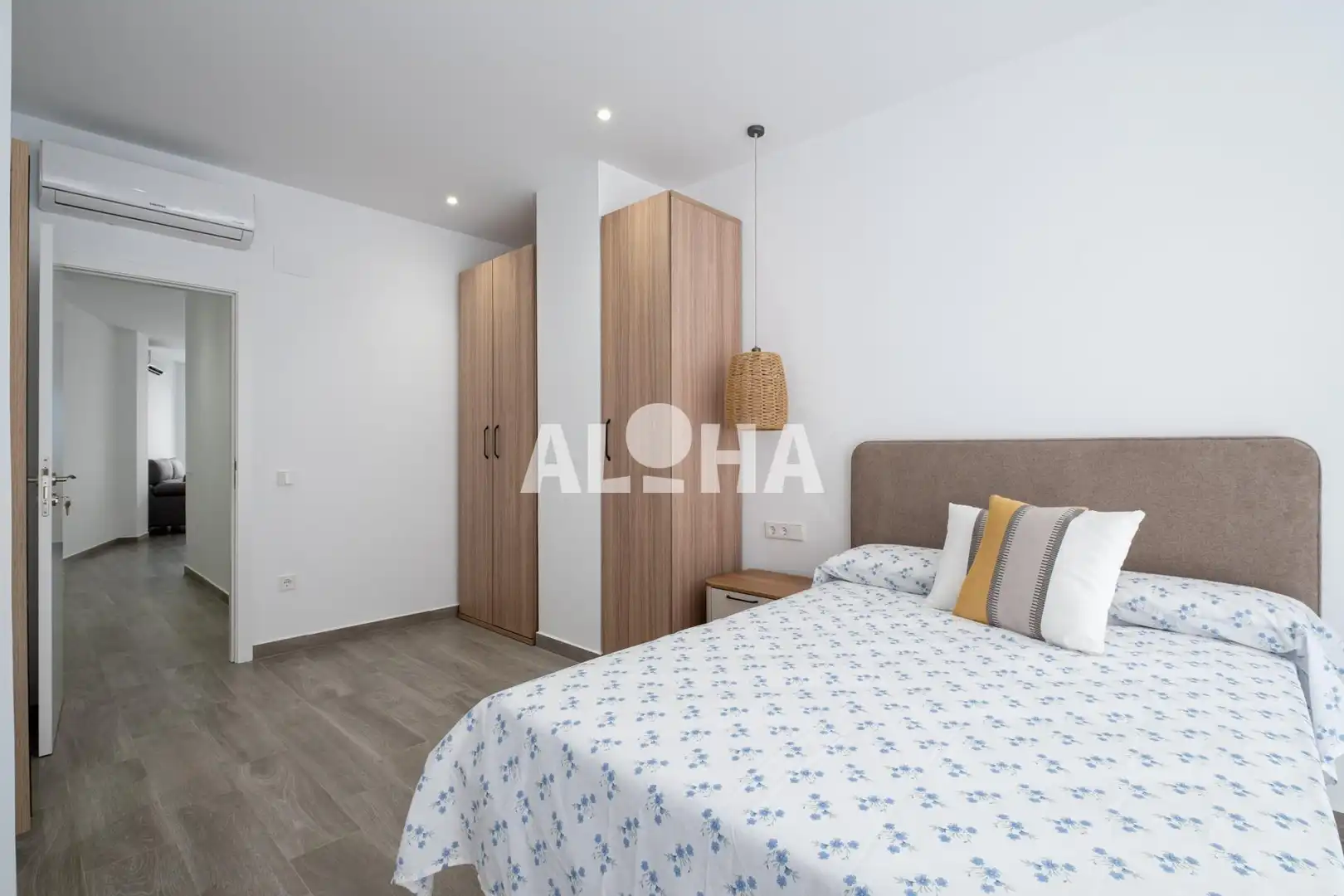 Bedroom of Apartments for rent in Moncada  with Air Conditioner, Terrace and Furnished