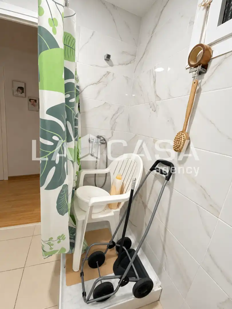 Badezimmer von Wohnung zum Verkauf in Artigues - Llefià
