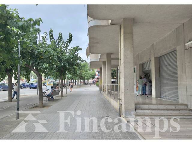 Local comercial en Venta en Alexandra, 28 en Can Rull