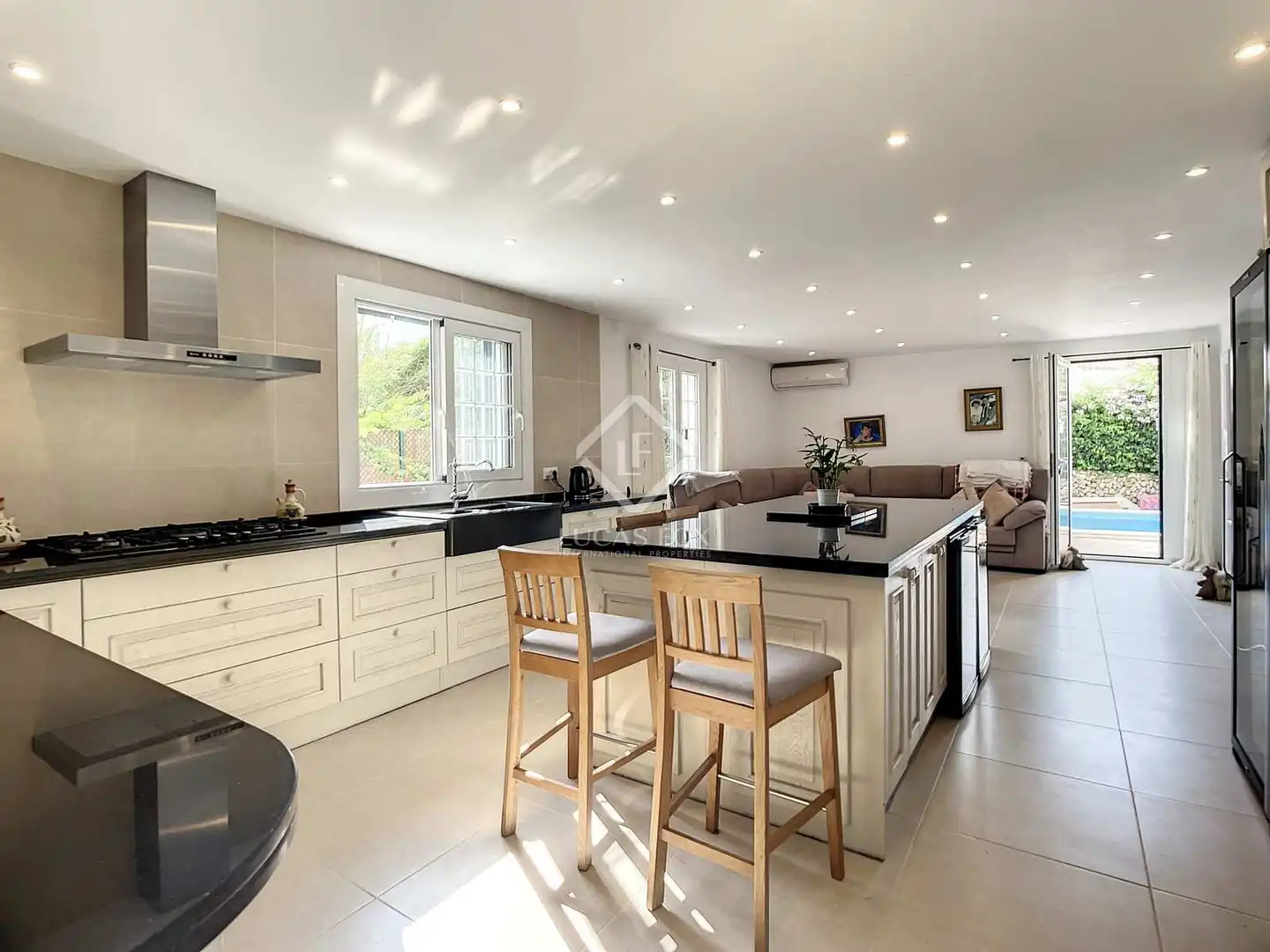 Kitchen of Houses for sale in Maó - Mahón  with Air Conditioner, Heating and Private garden