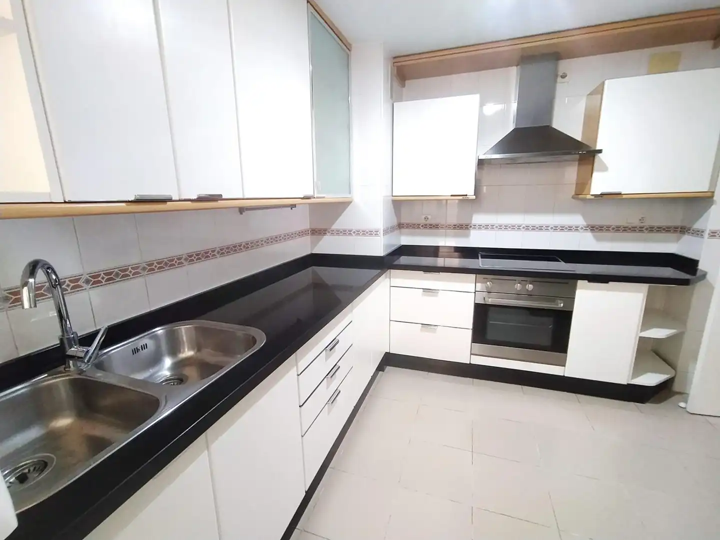 Kitchen of Flat for sale in Torremolinos  with Terrace
