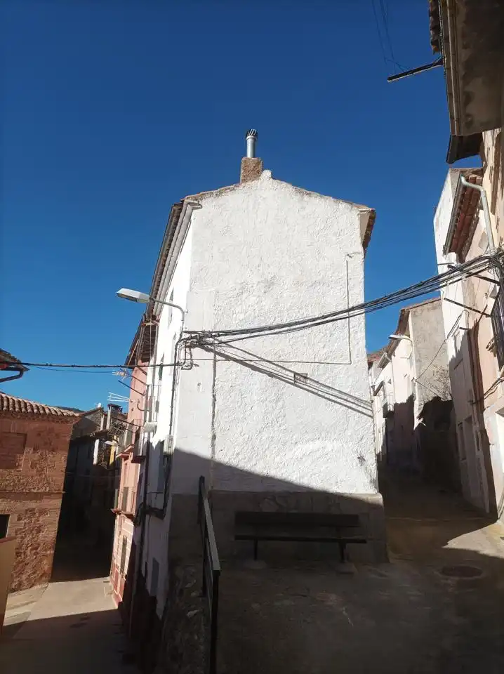 Vista exterior de Casa o chalet en venta en Torrijo de la Cañada con Amueblado y Balcón
