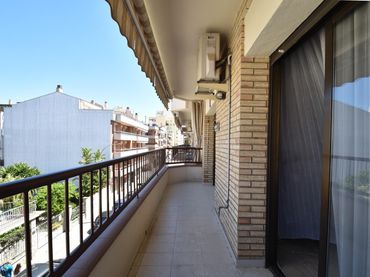 Piso con balcón en venta en Calle Pelegri Ballester