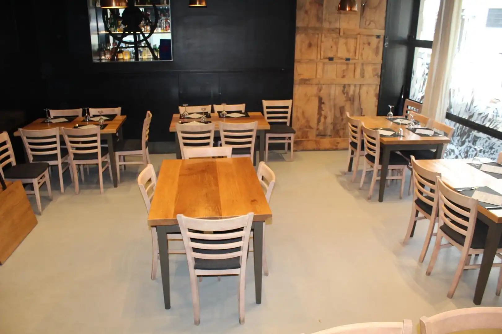 Local en venda en Donostia - San Sebastián  amb Aire condicionat i Moblat