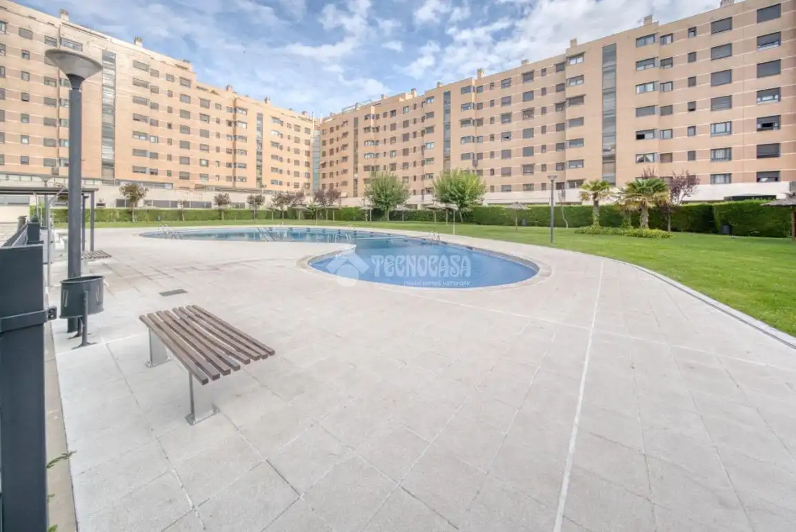 Piscina de Pis en venda en La Rubia
