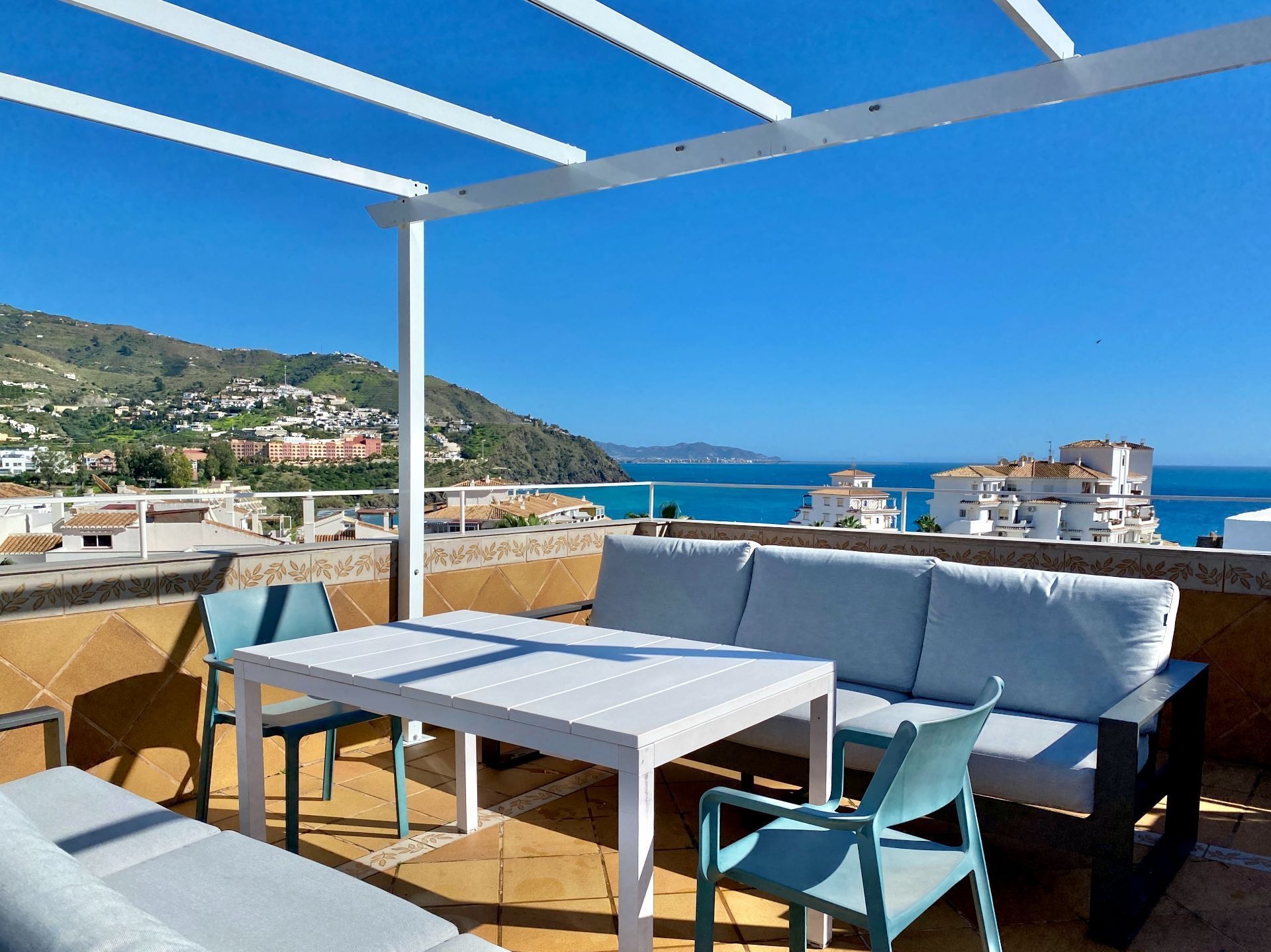 Terrace of Attic for rent in Almuñécar  with Air Conditioner, Heating and Terrace