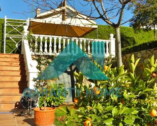 Jardí de Casa o xalet en venda en Cáceres Capital amb Aire condicionat, Terrassa i Piscina