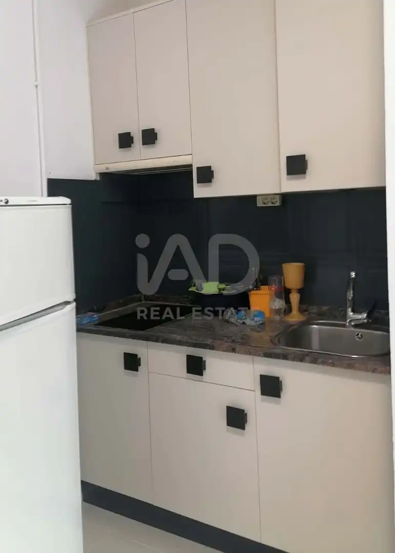 Küche von Wohnung zum Verkauf in Salou mit Klimaanlage und Terrasse