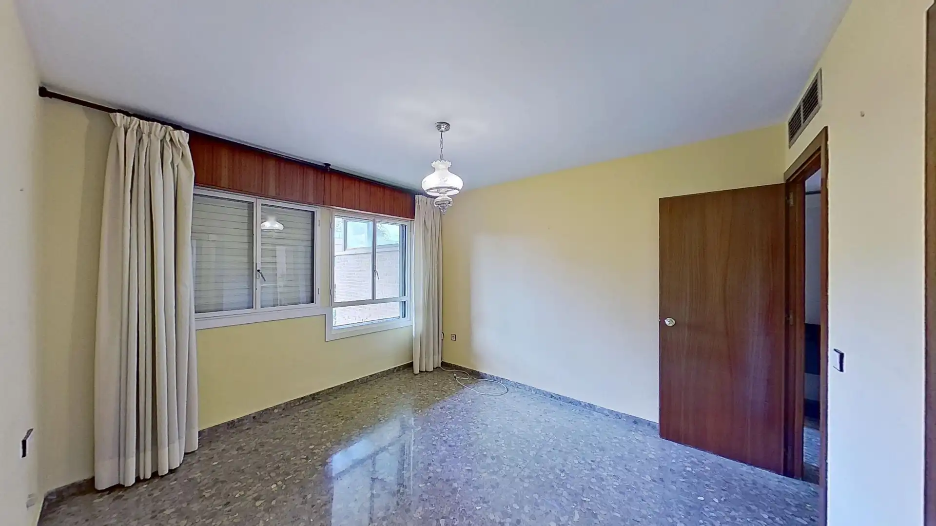 Habitación de Piso en venta en Málaga con Aire acondicionado, Trastero y Amueblado