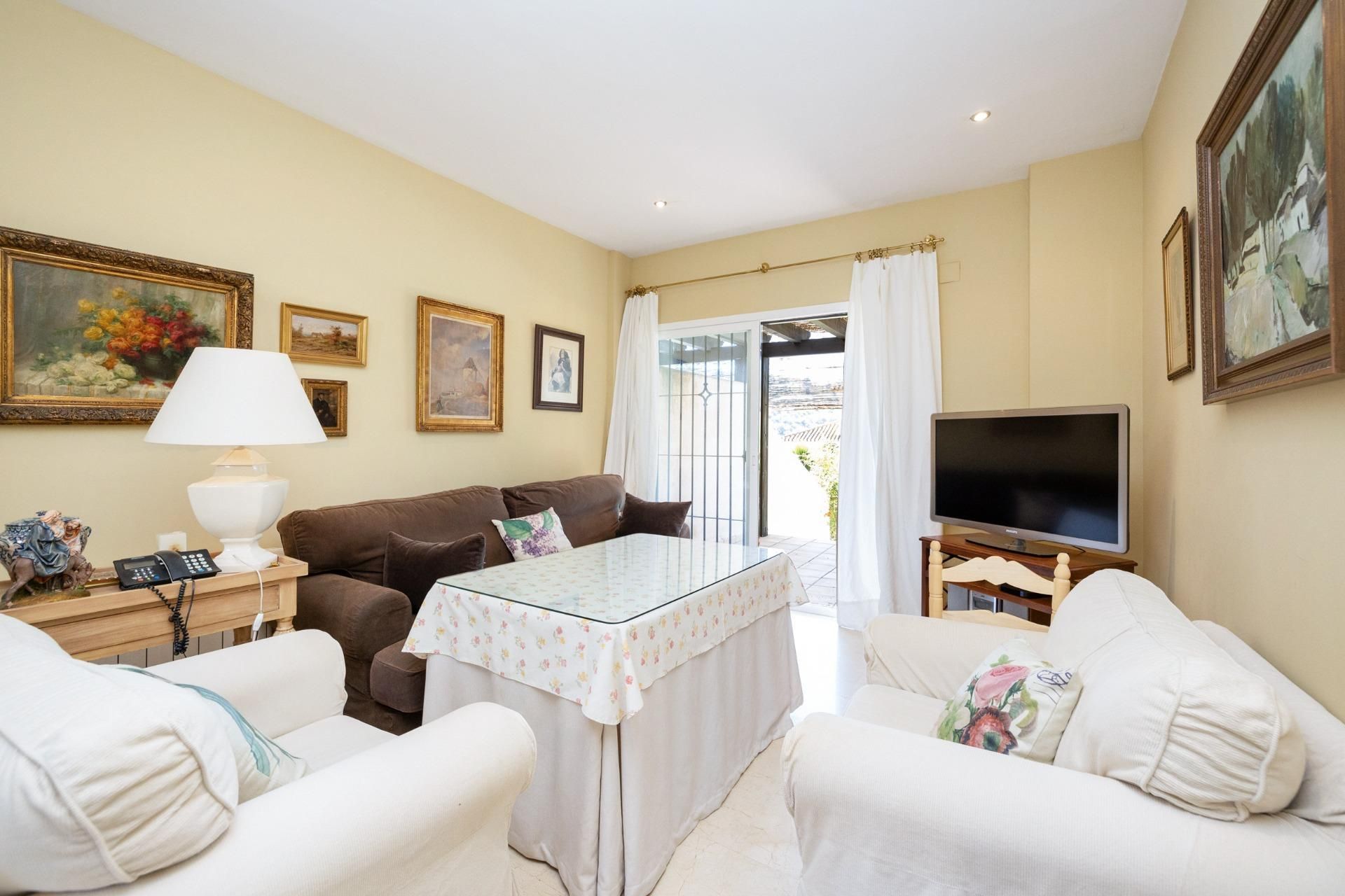 Living room of Single-family semi-detached for sale in  Granada Capital  with Air Conditioner, Heating and Terrace