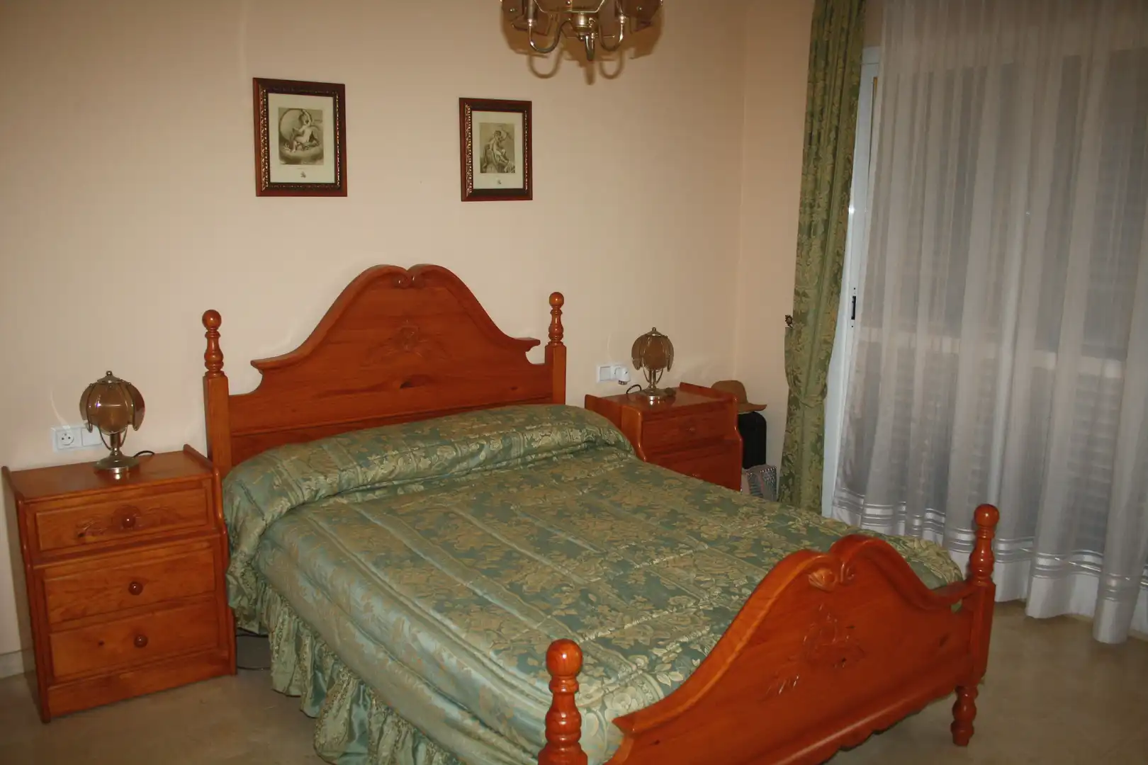Habitación de Casa o chalet de alquiler en Algeciras con Jardín privado, Terraza y Piscina
