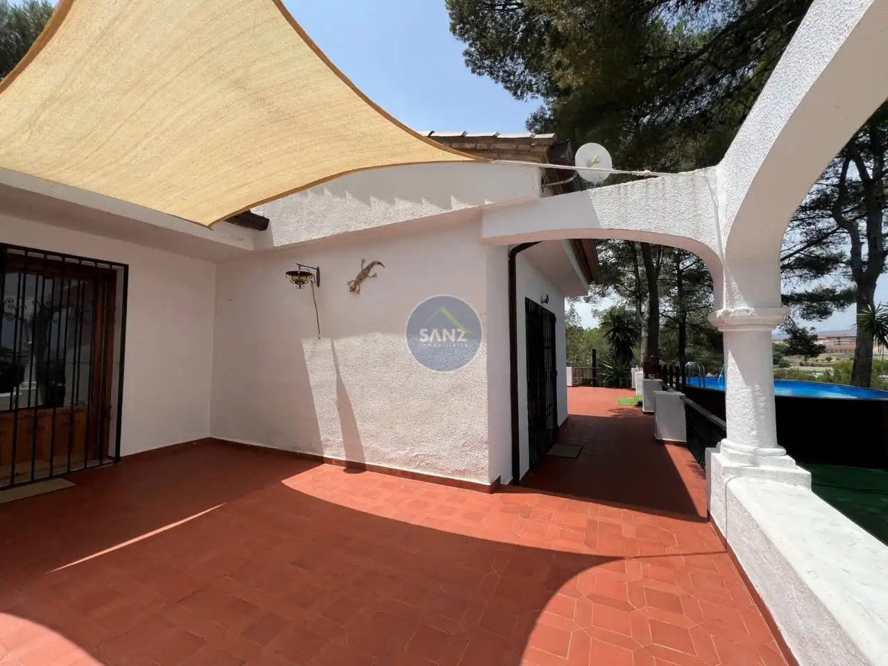 Terrassa de Casa o xalet en venda en Agullent amb Jardí privat i Piscina