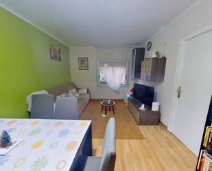 Living room of Flat for sale in Barberà del Vallès  with Furnished, Washing machine and Microwave