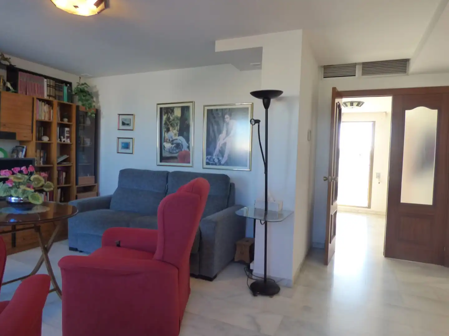 Wohnzimmer von Dachboden zum Verkauf in Cádiz mit Heizung und Terrasse