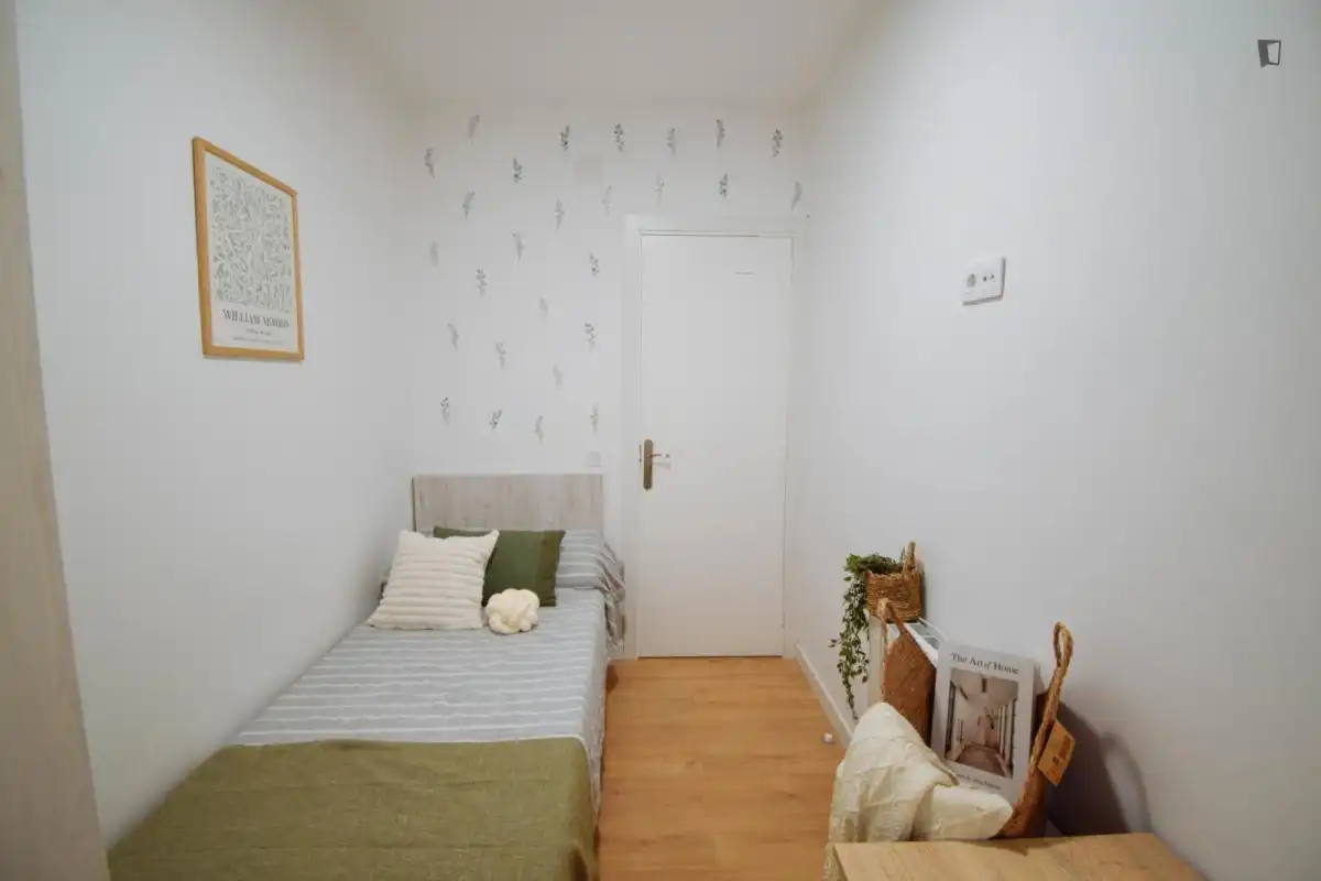 Room in Instituts - Universitat