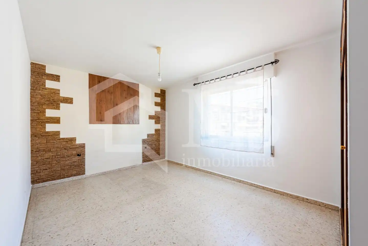 Habitación de Piso en venta en Vélez-Málaga con Terraza y Amueblado