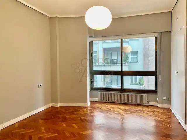 Bedroom of Flat for rent in Bilbao   with Heating