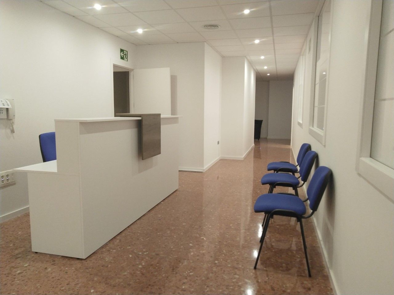 Oficina de lloguer a Avinguda d'Ausiàs March, Na Rovella - Hermanos Maristas