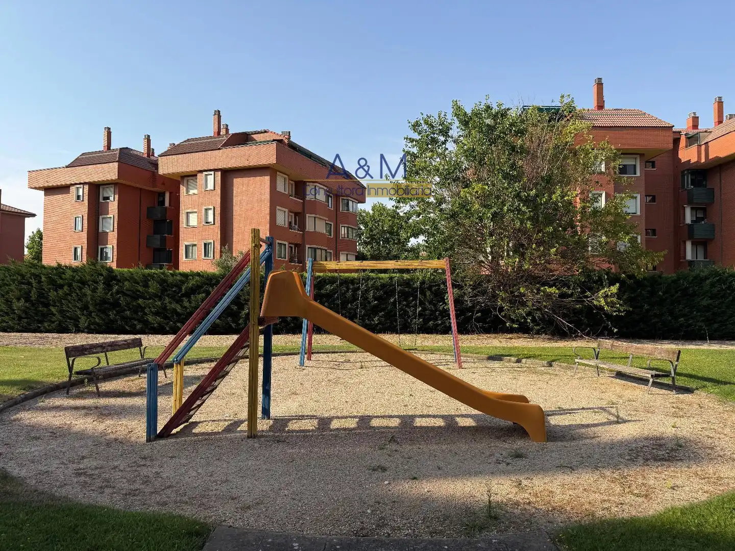Parking de Ático en venta en Valladolid con Calefacción, Parquet y Terraza