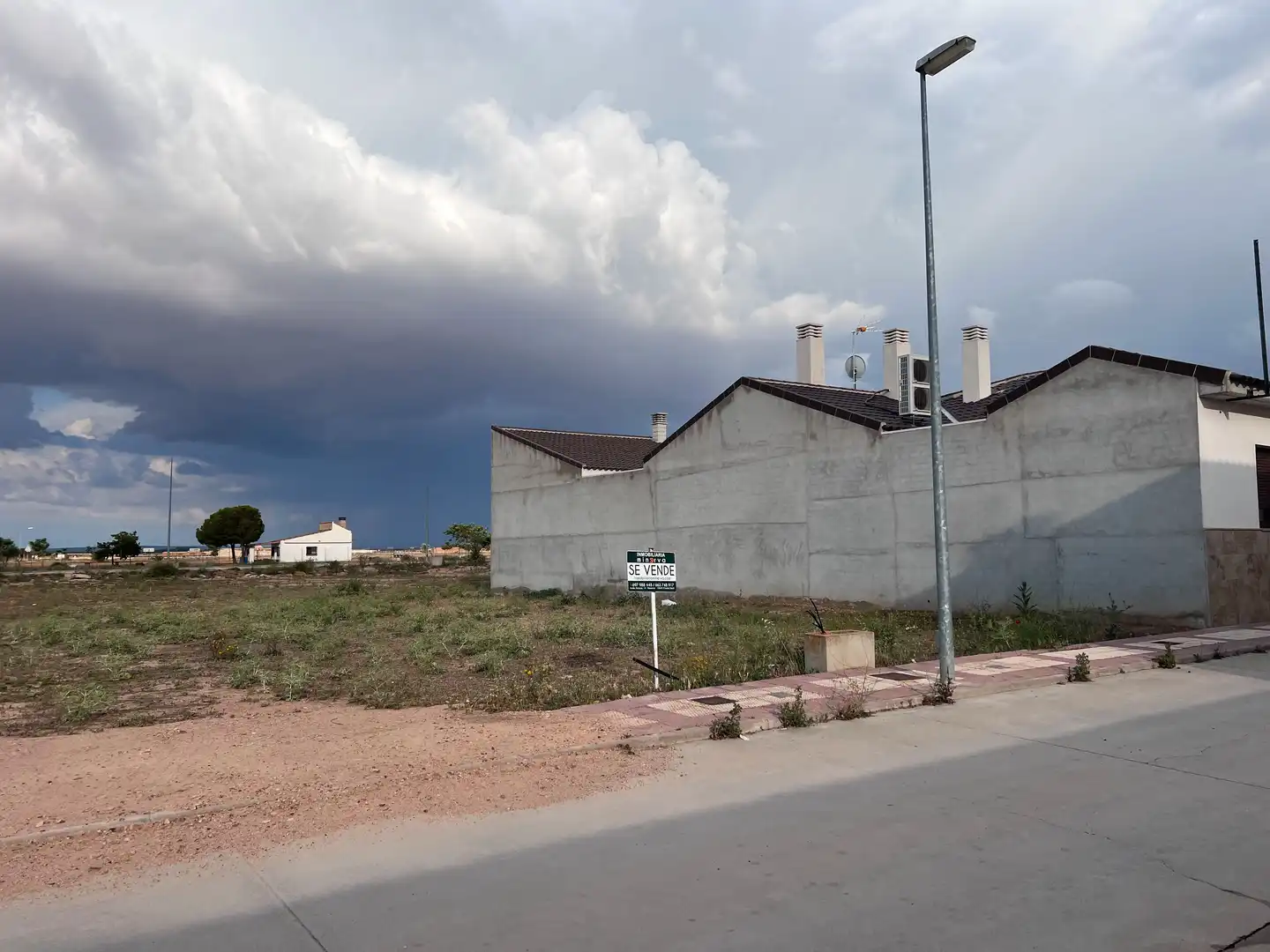 Wohnbaugrundstück zum Verkauf in Villafranca de los Caballeros, imagen 3