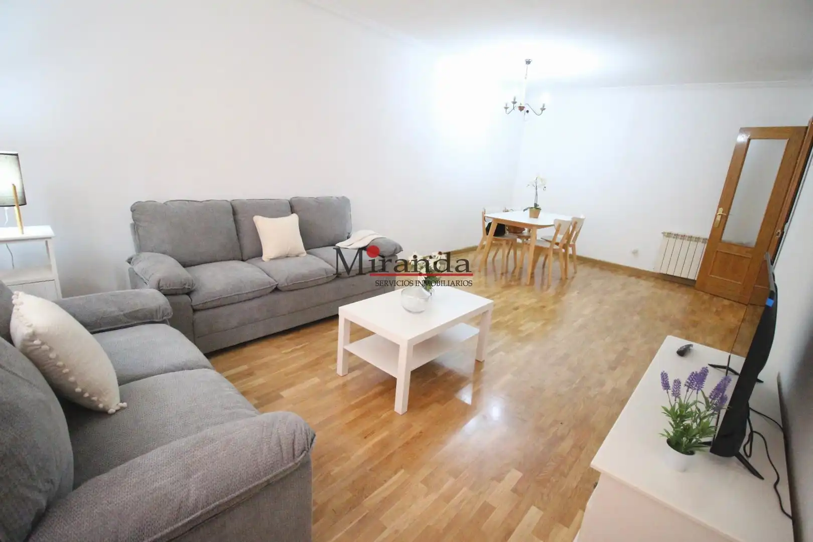 Sala de estar de Piso de alquiler en Alcorcón con Aire acondicionado, Calefacción y Parquet