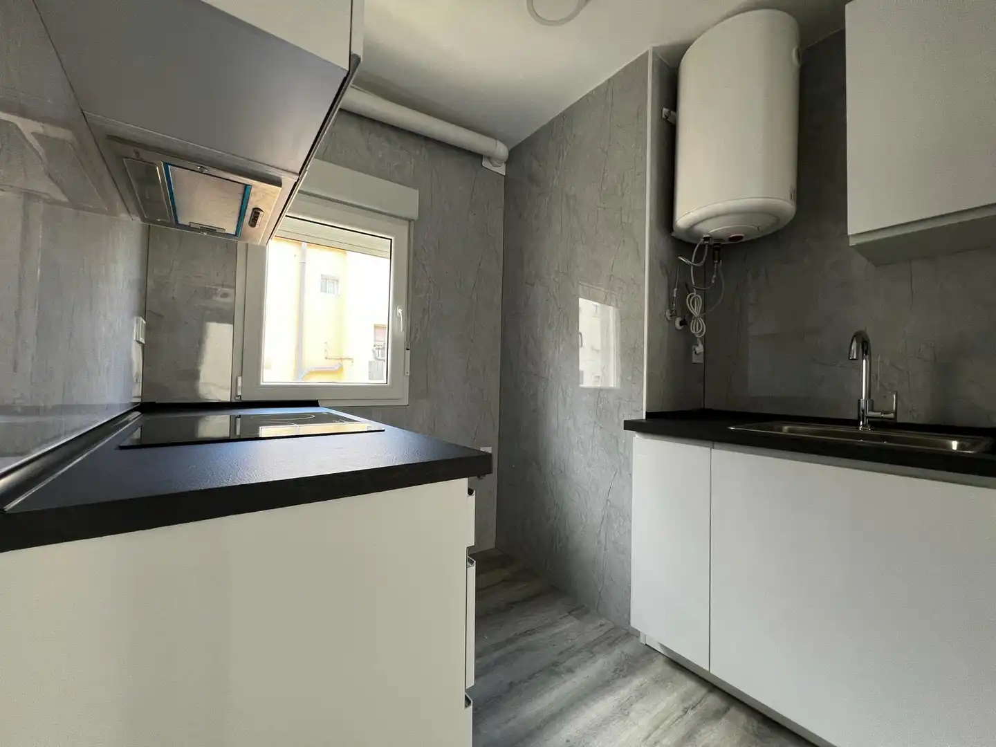 Kitchen of Flat for sale in Madrid
