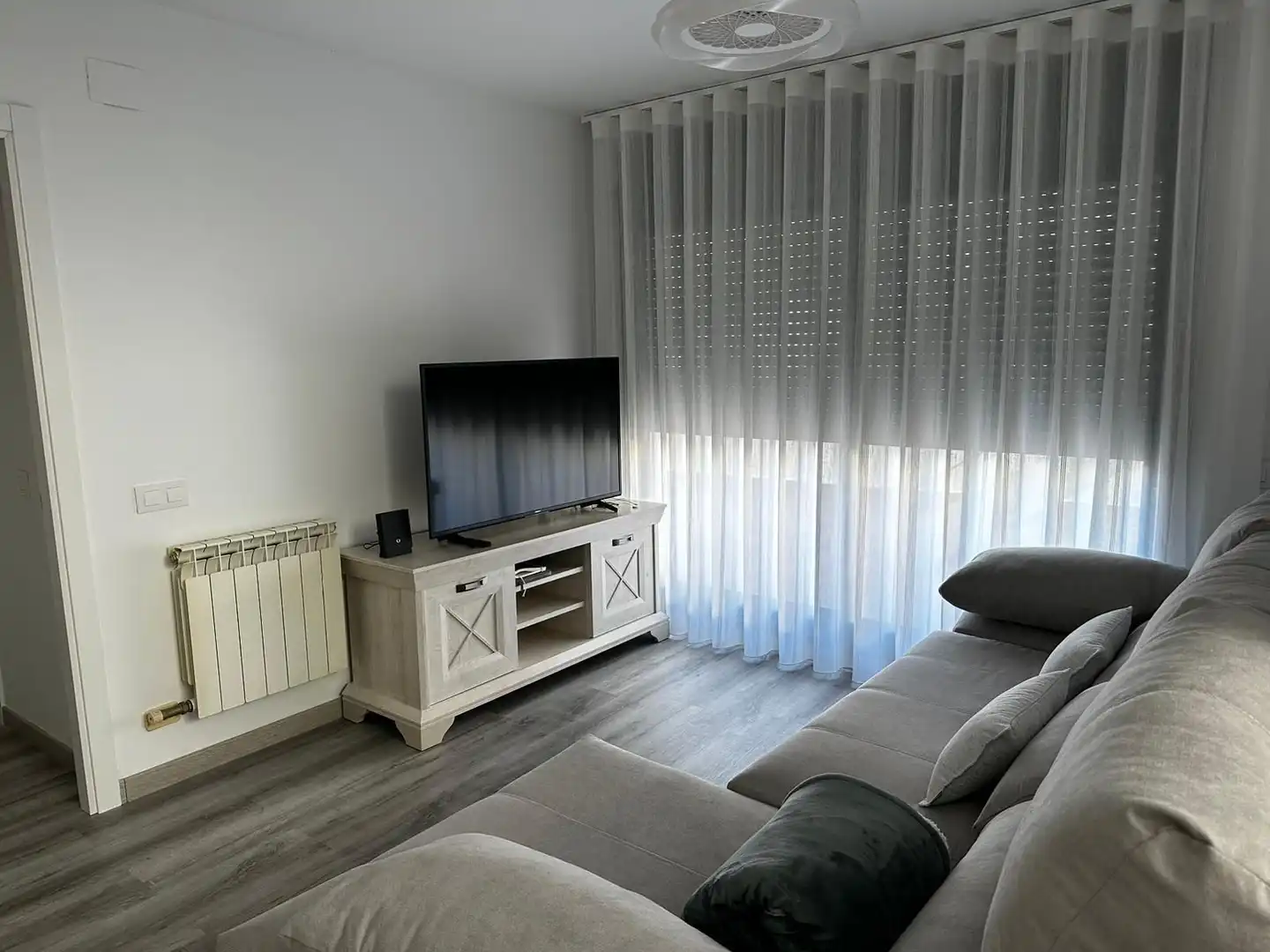 Sala de estar de Casa o chalet en venta en Calafell con Aire acondicionado, Calefacción y Jardín privado