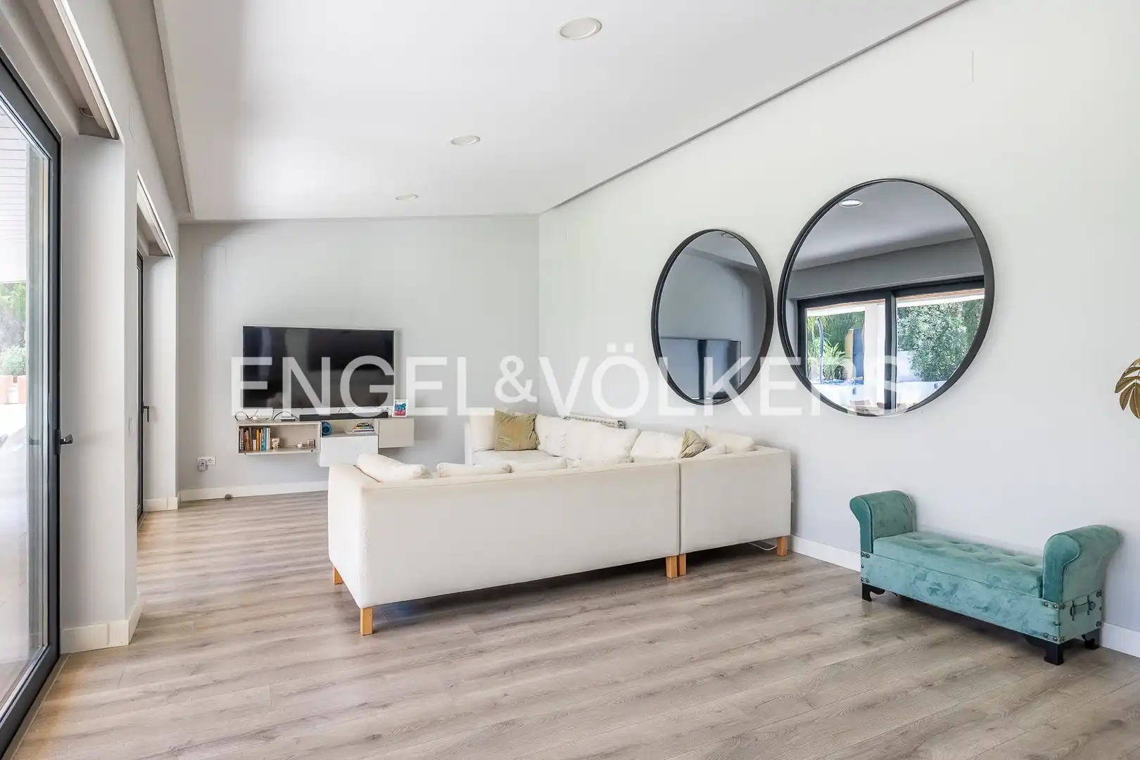 Sala de estar de Casa o chalet en venta en Dos Hermanas con Aire acondicionado, Calefacción y Jardín privado