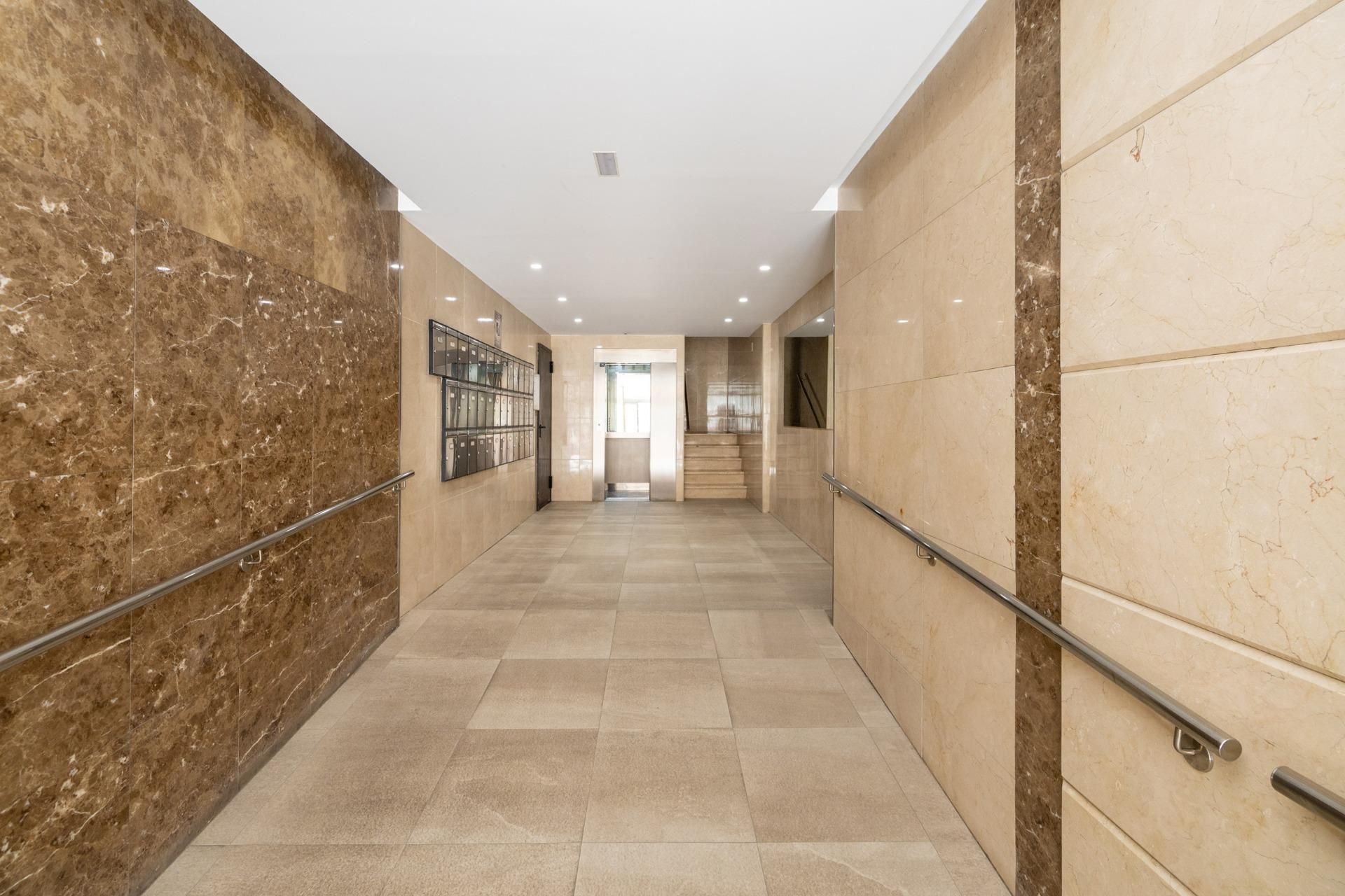 Flat for sale in Calle EMPERATRIZ EUGENIA, 26, Camino de Ronda