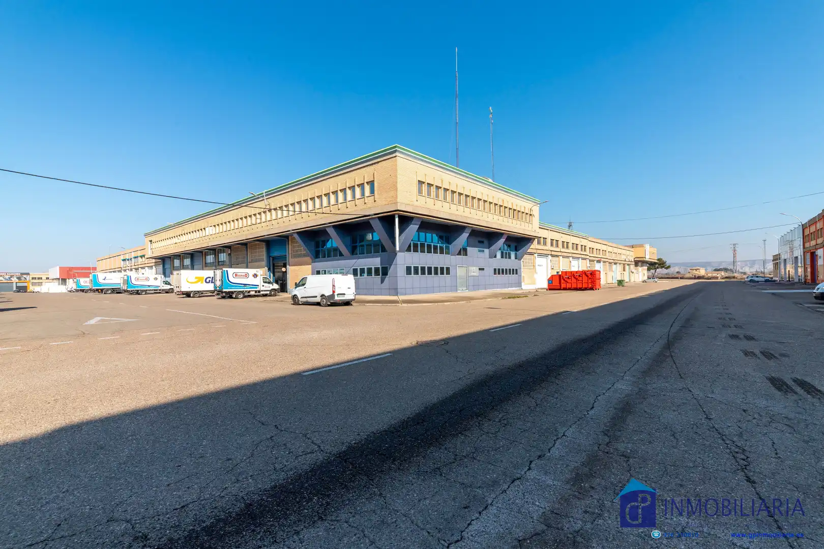 Exterior view of Industrial buildings for rent in Zaragoza
