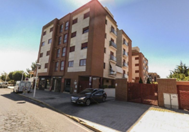 Vista exterior de Pis en venda en Ciudad Real Capital amb Traster
