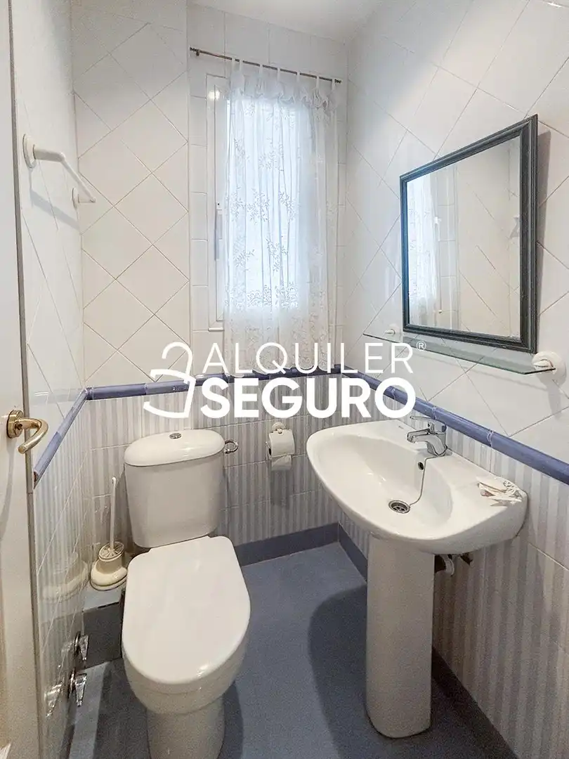 Piso con ascensor en alquiler en de Guzmán el Bueno, imagen 13
