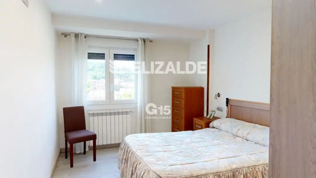 Habitación de Piso en venta en Donostia - San Sebastián  con Balcón