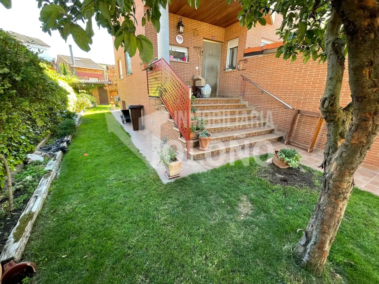 Jardí de Casa adosada en venda en Alesanco amb Calefacció, Jardí privat i Parquet