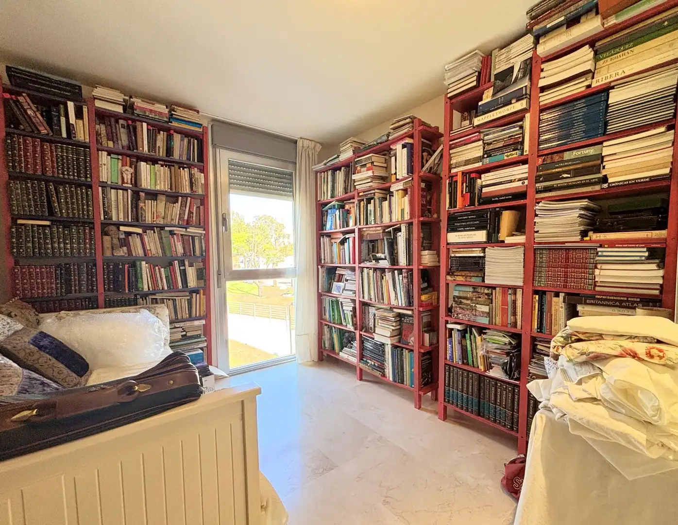 Habitación de Ático en venta en Manilva con Aire acondicionado, Terraza y TV